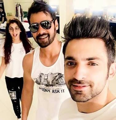 Abhi, pragya and Purab in Twist of fate Season 2